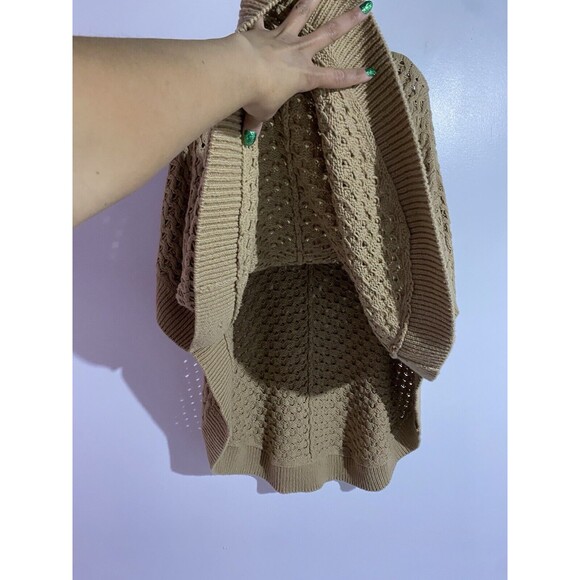 Talbots Poncho L/XL Tan Chunky Wool Cape Office Academia Casual Sweater Cabin - Picture 7 of 11